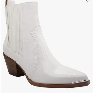 White cowgirl booties